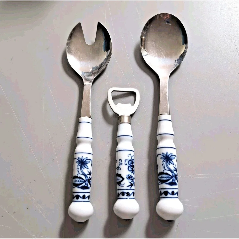 DDR ABS Rostfrei Blue Onion Porcelain Handle Salad Servers + Bottle Opener 18/10